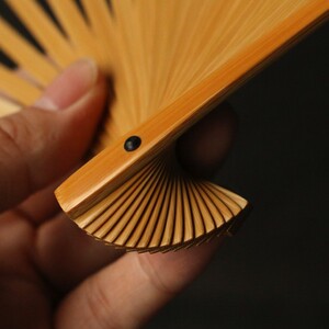 精品浙工名家戚有良纯手工留青雕刻老玉竹文玩竹折扇竹雕扇子扇骨