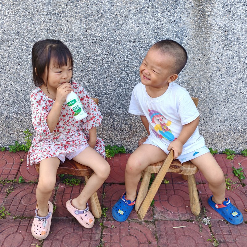 香樟实木儿童学习椅子家用靠背座椅写字书桌椅餐椅小木凳板凳矮凳