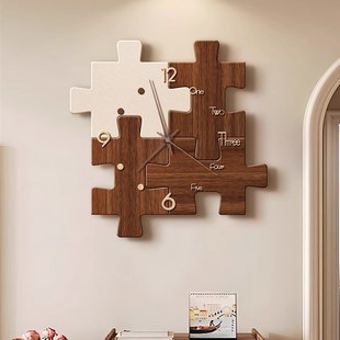 中古风钟表挂钟客厅2025新款创意时钟挂墙高级感家用餐厅艺术挂表