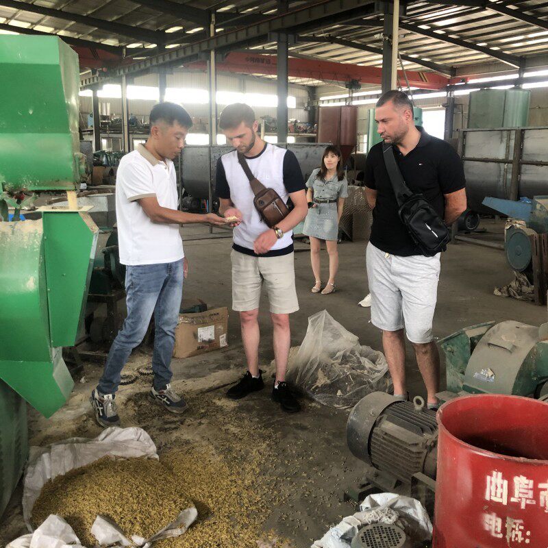 螃蟹鱼沉塘水产饲料设备厂家鱼饲料颗粒机猫砂猫粮环模制粒机