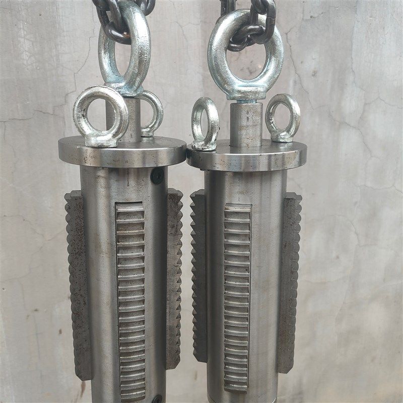 胶带母卷吊具 三寸 直径74-80长240齿155链长500mm,可吊重800kg