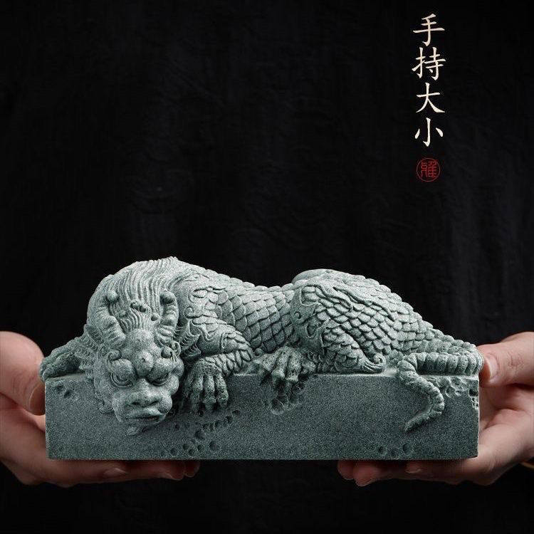 青砂石招财龙龟麒麟瑞兽家居摆饰中式客厅办公室桌面鱼缸造景茶宠