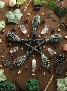 欧式扫把五芒星摆件家居装饰塔罗树脂工艺品魔法扫把五角星挂件