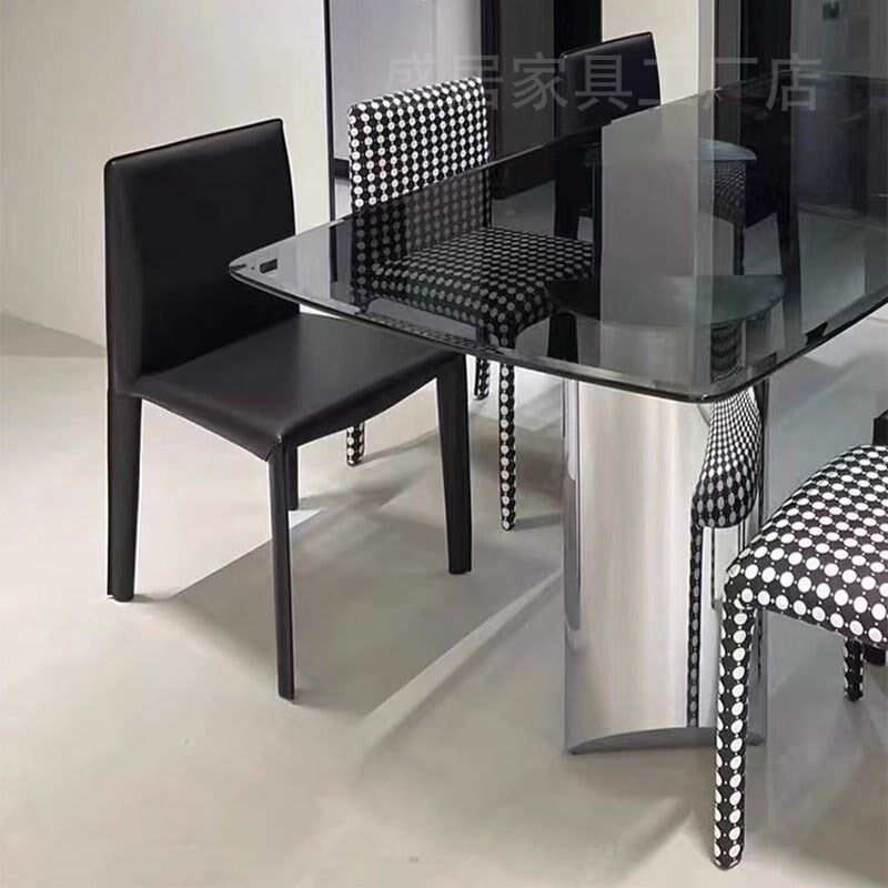 2023新款波点餐椅黑白配椅子高级椅子现代简约设计感马鞍皮餐桌椅