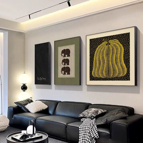 新款中古风客厅装饰画草间弥生沙发背景墙壁画高级感复古三联挂画