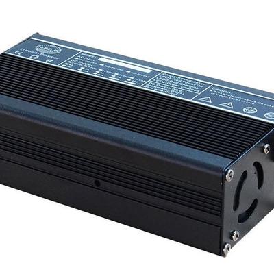 60V4A铅酸蓄电池充电器 24V10A12V15A36V6A48V5A三轮车充电器