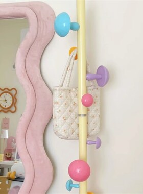 2025新款儿童衣架红蘑菇落地式小空间卧室门后挂衣架家用落地衣架