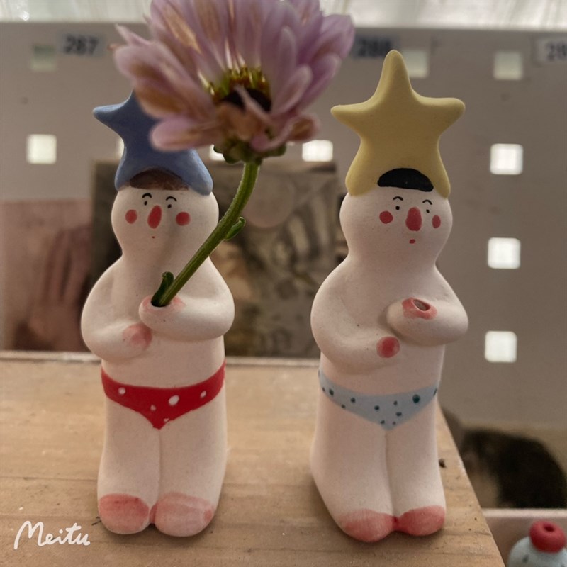 小人的星星梦手绘釉下彩高温陶瓷摆件香插迷你可爱花插桌面摆设品