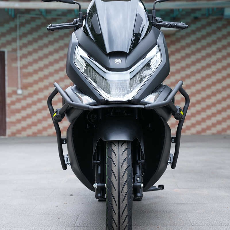 适用春风1sc护杠保险杠专用新款排气管杠保护防护杠改装件