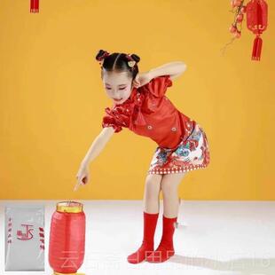 高档儿蹈童喜庆中风国演出服幼儿女舞节裙梦娃灯笼元日红旗袍表演