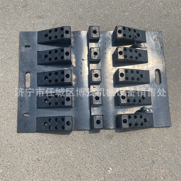 加厚橡胶护桥防压槽木质橡胶水带消防器材水带护桥防护架