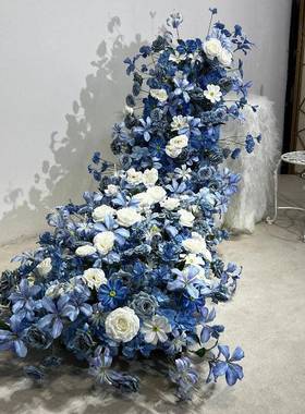 瀑布花装饰婚庆道具酒店宴会厅花艺月亮拱门铁艺蝴蝶造景商场美陈