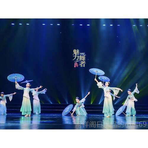 正品儿西子湖初演出服古典舞演出女飘服逸中国风扇子伞妆舞蹈少群