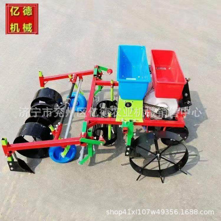 农用除草喷药覆膜一体机手扶拖拉机车带花生施肥精播机播种机