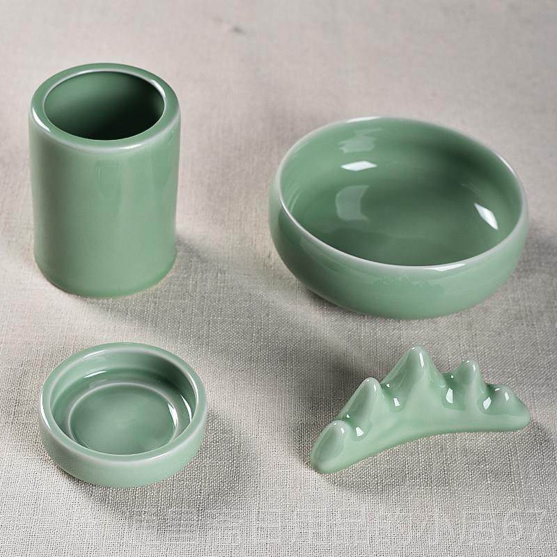 高档特价包邮青瓷文房宝用品套装陶瓷笔洗四砚滴书笔筒架笔法毛笔