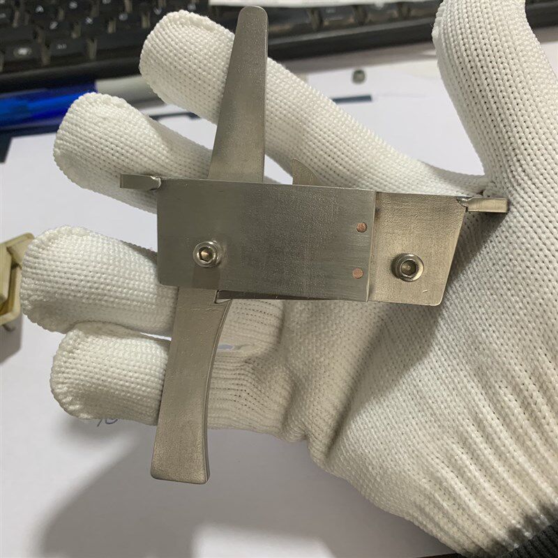 秦弩机战汉石弩机战国青铜器现代仿品不锈钢制作手把件弩机摆件