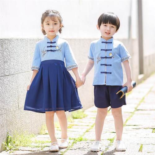 高档六一儿演出服女中国风小生表演服男童合唱学服儿童节童民族童