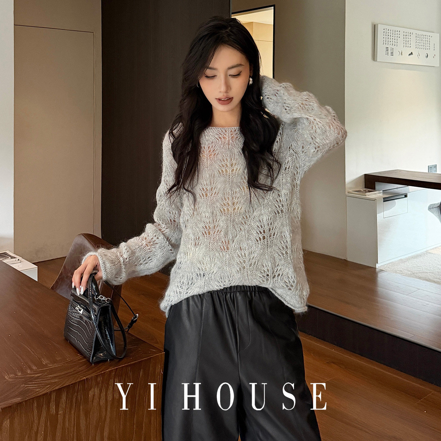 YIHOUSE 慵懒风镂空马海毛针织衫女宽松薄款微透毛衣氛围感罩衫