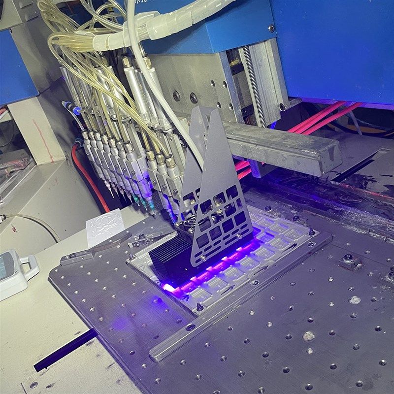 PVC树脂滴塑机多色免烤紫外线LED光源固化灯硅胶滴胶气动蓝光灯头