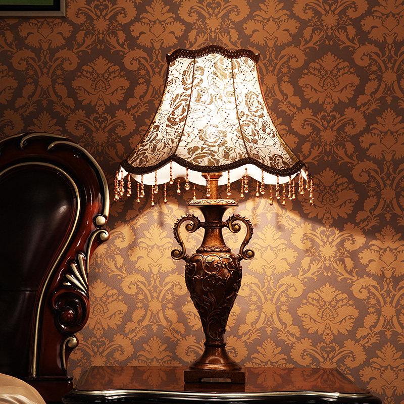 欧式台灯客厅沙发茶几灯温馨浪漫结婚卧室婚房床头柜可调光床头灯