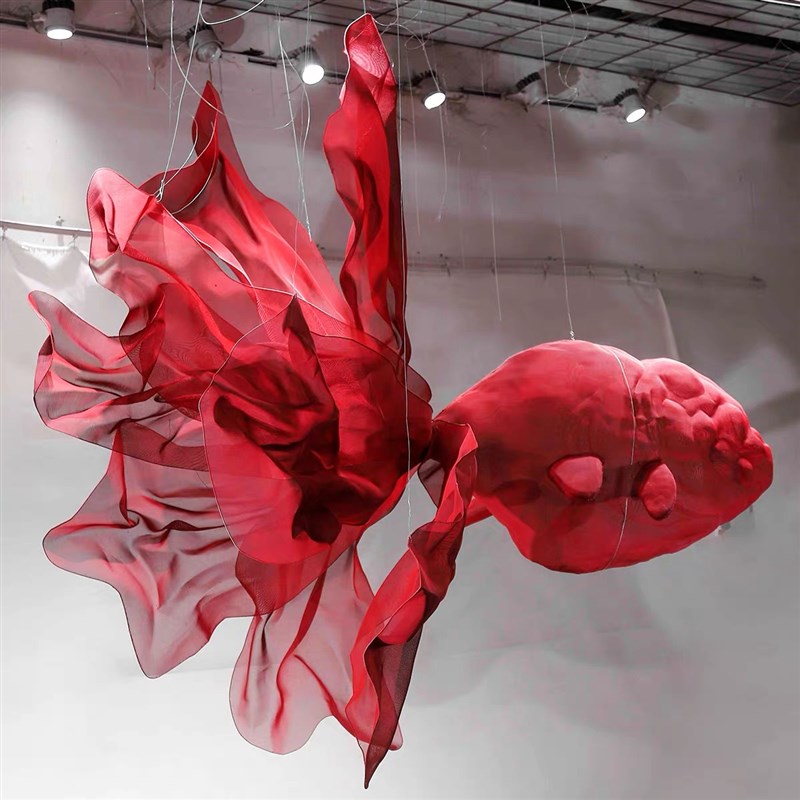 金鱼雕塑空中吊饰酒店大堂会所商业软装饰品创新铁艺大型挂饰定制