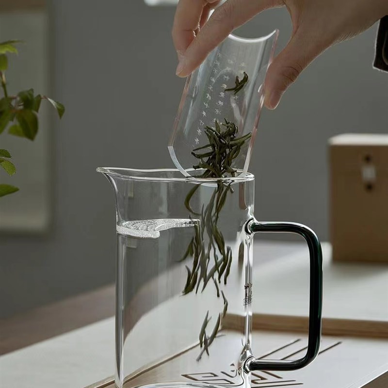 北大史一体月牙公道杯分茶器茶海加厚玻璃家用茶具大号850毫升图片