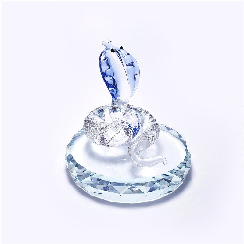 眼镜蛇水晶玻璃创意十二生肖摆件琉璃手工艺仿真动物属相车载饰品