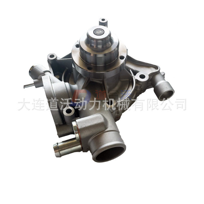 TD2.9道依茨发动机水泵总成