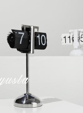 简约现代钟间钟表复古客厅电视柜餐厅样板酒别店墅摆件YN004软时