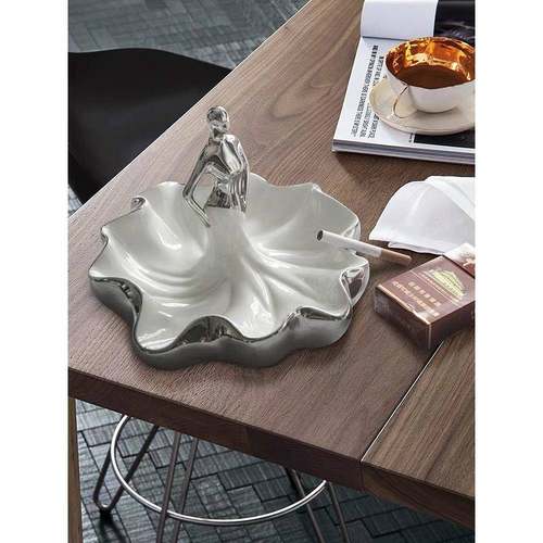 代式创女潮流家用客LSX厅茶几白瓷电镀装饰摆件意欧现陶瓷工艺品