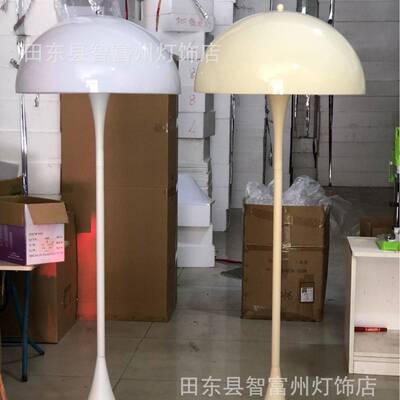 丹5107麦时尚房后现代个性创意台灯五金客书卧室新款蘑白色厅菇落