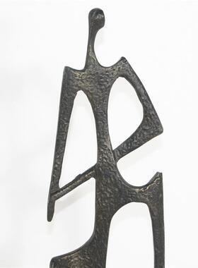 现代简约黑色书抽象房2166人物装雕塑摆件样板售楼处别墅柜玄关软