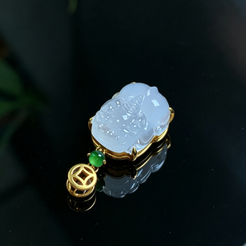 翠之匠缅甸A货天然翡翠冰种纯白色貔貅18k金镶嵌吊坠玉石挂件