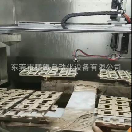 东莞鹏往鲲木五轴往复机喷自动复小盒型喷漆设备竹木盒涂PK202409