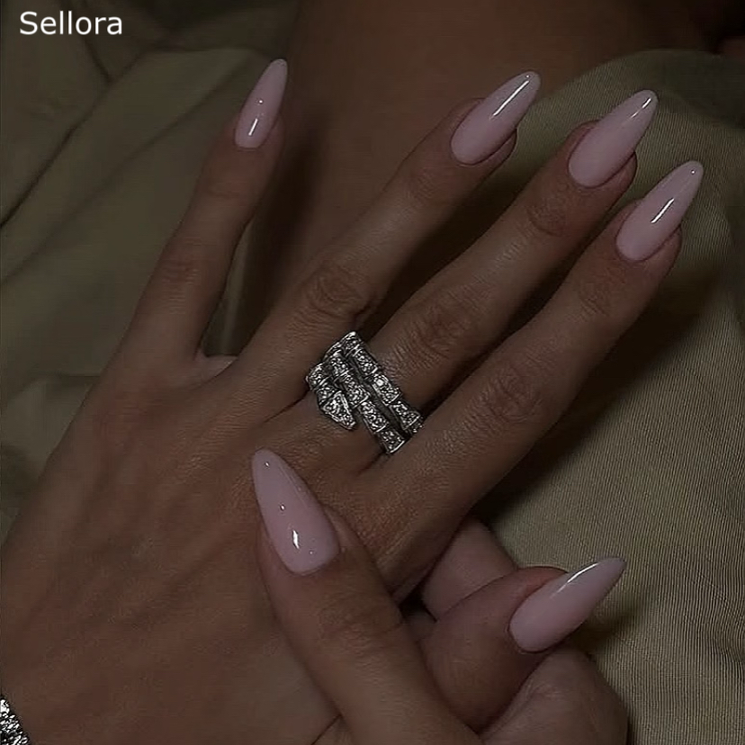 Sellora简约粉色纯色海莉穿戴甲手工中长款美甲绝美高级杏仁指甲