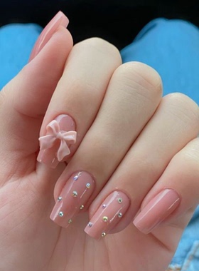 粉色蝴蝶结精致海莉穿戴甲手工短款简约老钱美甲高级绝美短甲指甲