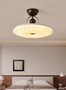 卧室灯复16630古风奶意百风褶飞碟创灯油全光谱护眼简约主卧书房