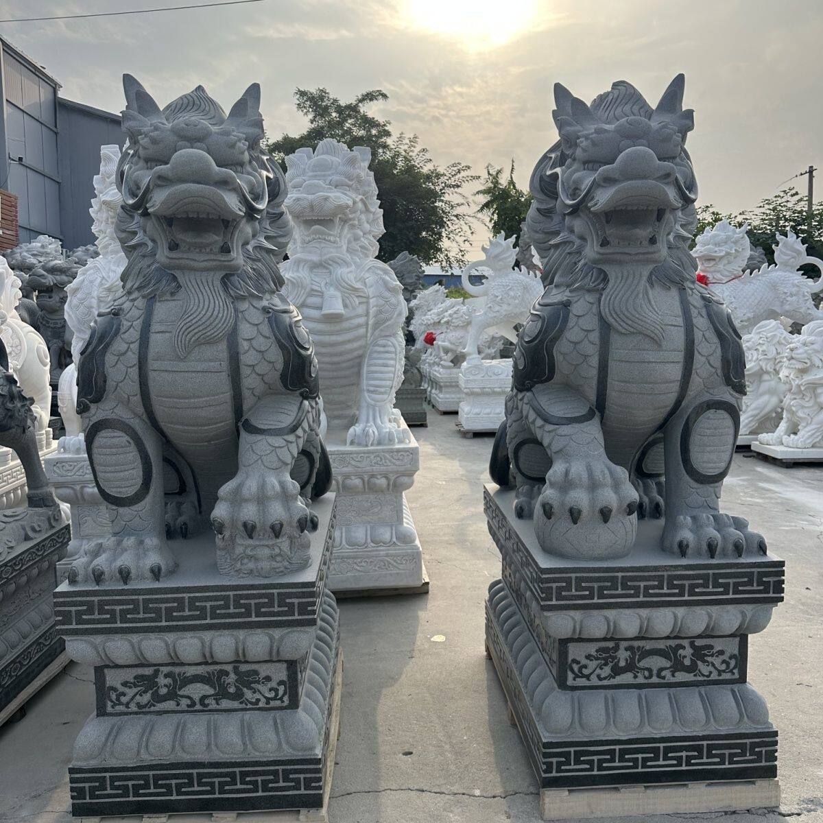 石雕招财麒麟青石一对花岗岩酒店摆件镇宅门口汉白玉大型貔貅狮子