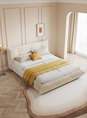 轻法式油风IFF网红落地艺床写意空间18米主.奶卧毛布毛虫床