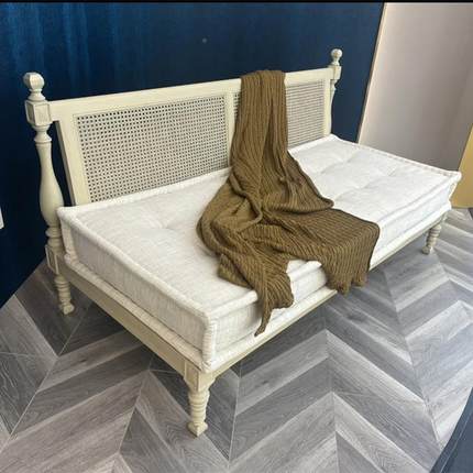 实式简约木框双三人位沙发创意藤编设计简约73205客厅小户美型人