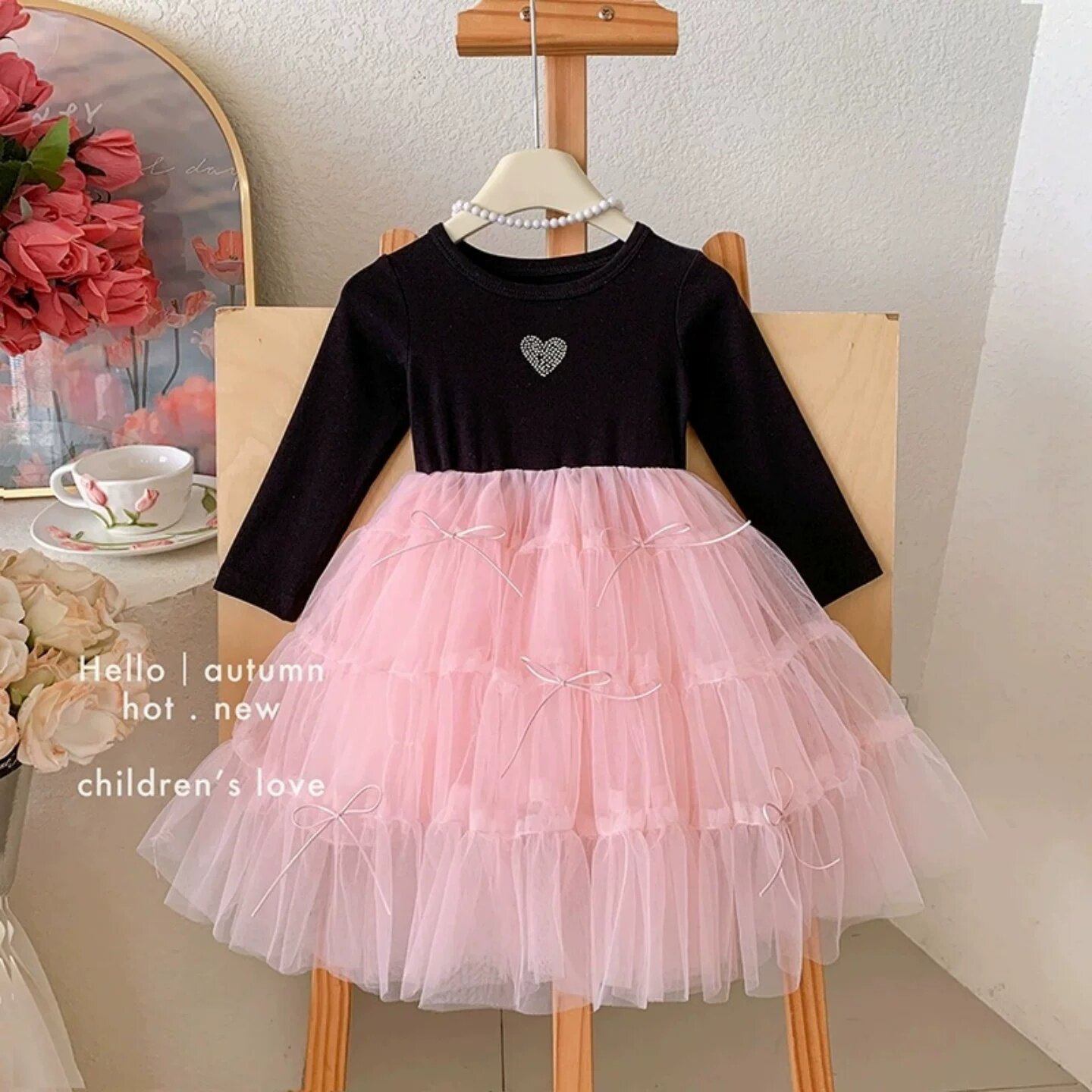 女童连衣裙韩版爱心网纱拼接公主裙秋季新款女宝宝甜美生日礼服裙