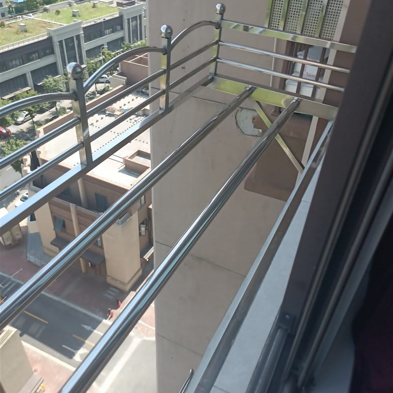 上海阳台防护网防坠落安全护栏不锈钢防盗窗垫板家用自装加厚定制