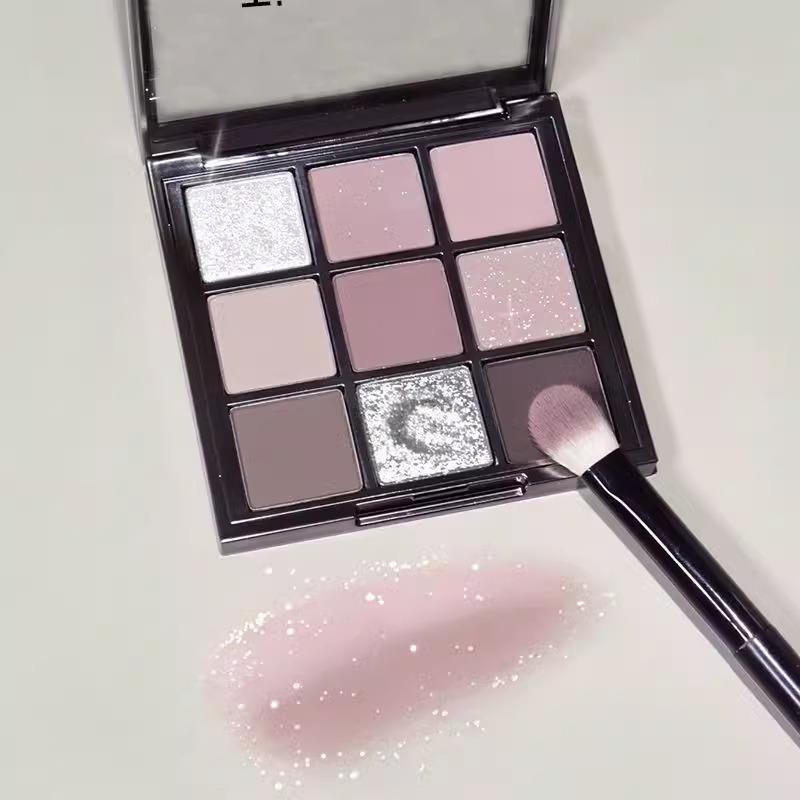 灰粉色眼影盘2024新款烟熏9色眼影ins珠光哑光大地色秋冬日常淡妆