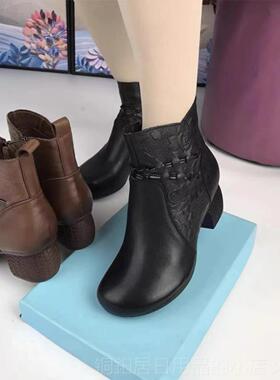 高档真女皮式短靴2妈023秋冬新款圆头粗跟低单靴牛皮妈民族风格跟