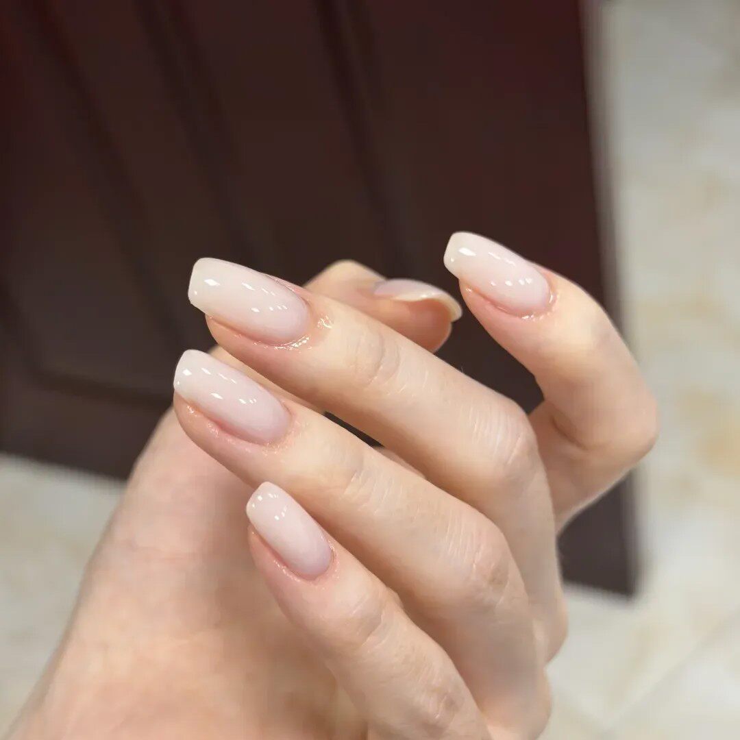 粉调乳白手工穿戴甲气质裸色短款奶杏色美甲成品贴片妍妍同款甲片