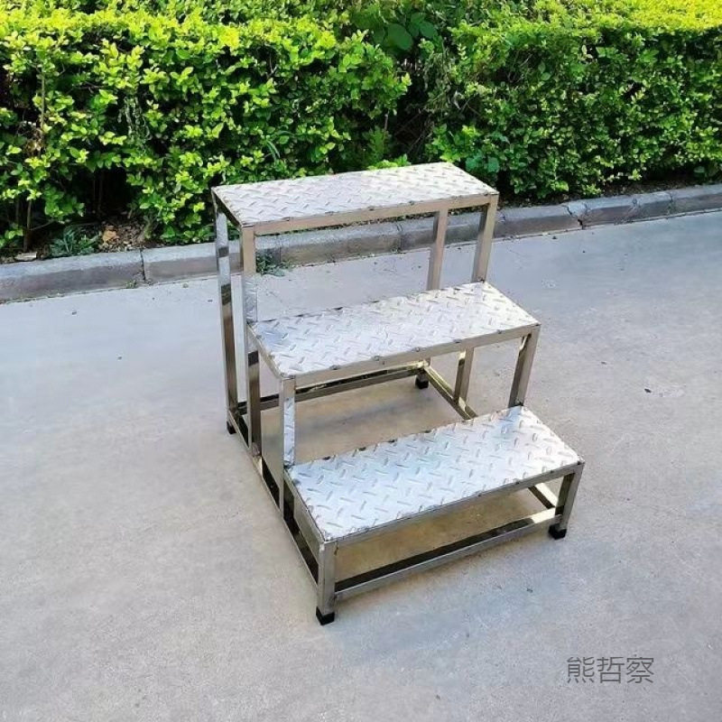 工业铁质登高楼梯踏步三步
