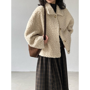 6380 宽松保暖上衣 江左 高级感米色皮毛一体外套女25冬设计感短款