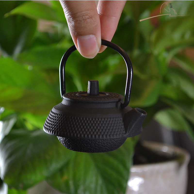 日道 迷你小铁壶 生铁壶 小号铸铁壶 茶玩茶宠摆件 茶具配件