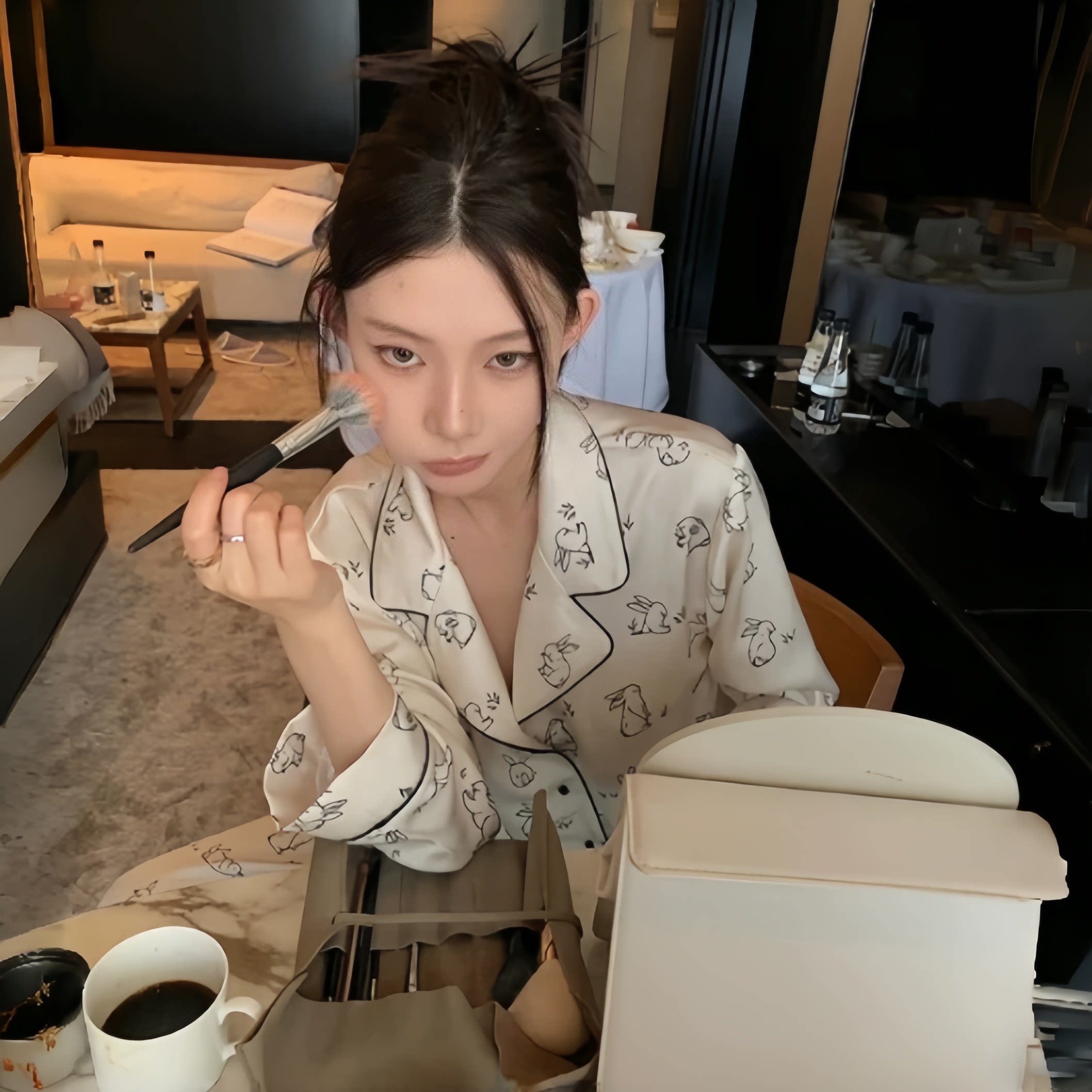 真丝小白兔春秋长袖睡衣两件套