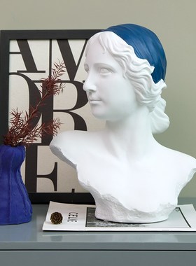 蓝色少女艺术雕像摆件欧式人物法式客厅装饰品酒店会所售楼部雕塑